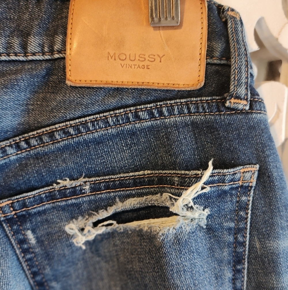 MOUSSY VINTAGE DISTRESS RIDIG SUNDANCE SKINNY CROPPED JEANS SZ 28 - Picture 14 of 16
